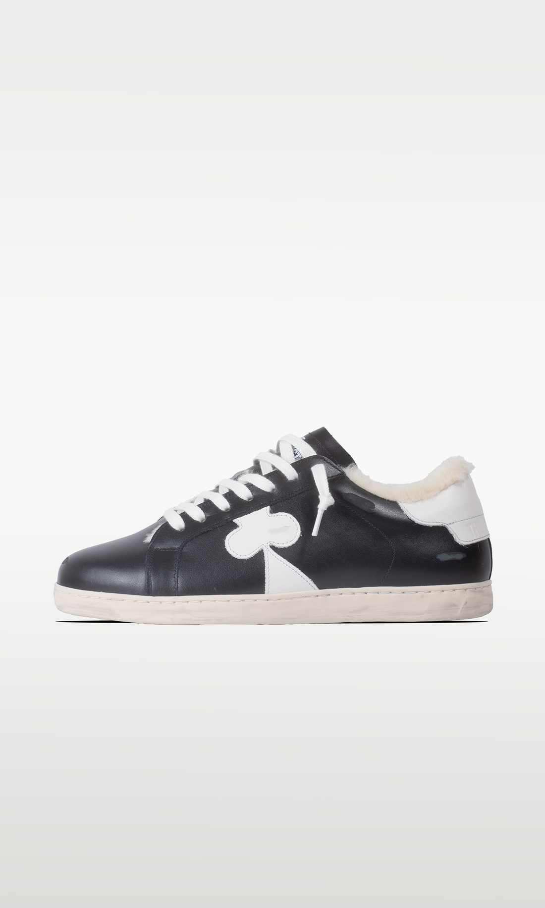 Distressed Winter Sneaker: Moritz - BLACK AND WHITE