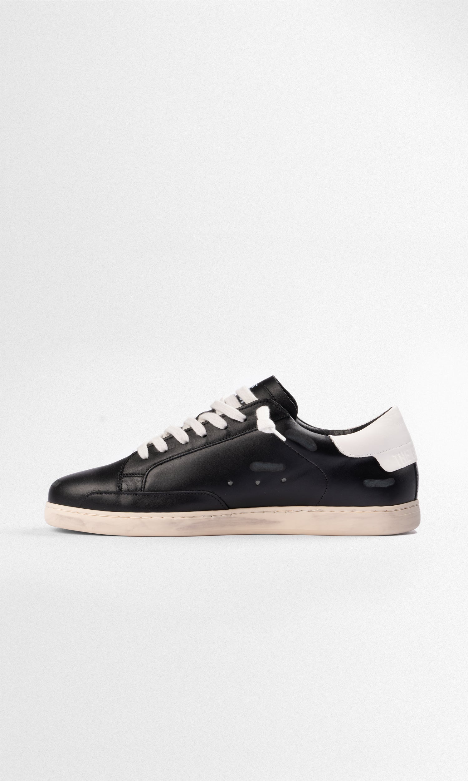 Geneva - BLACK &amp; WHITE