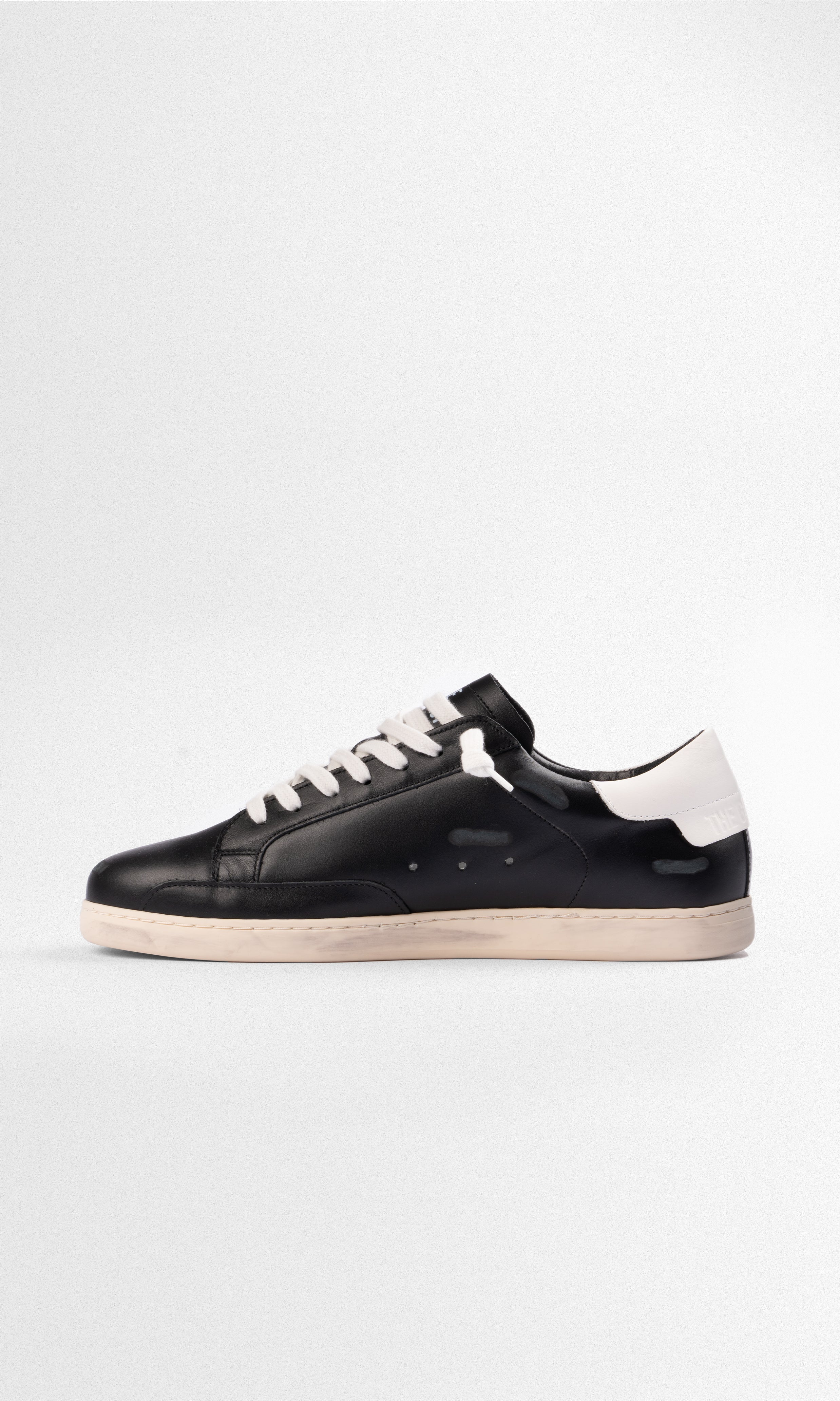 Geneva - BLACK &amp; WHITE