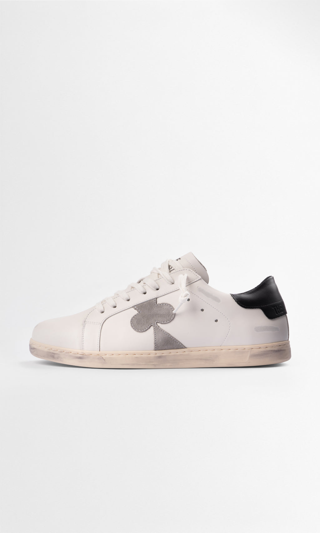 Geneva - BLACK HEEL