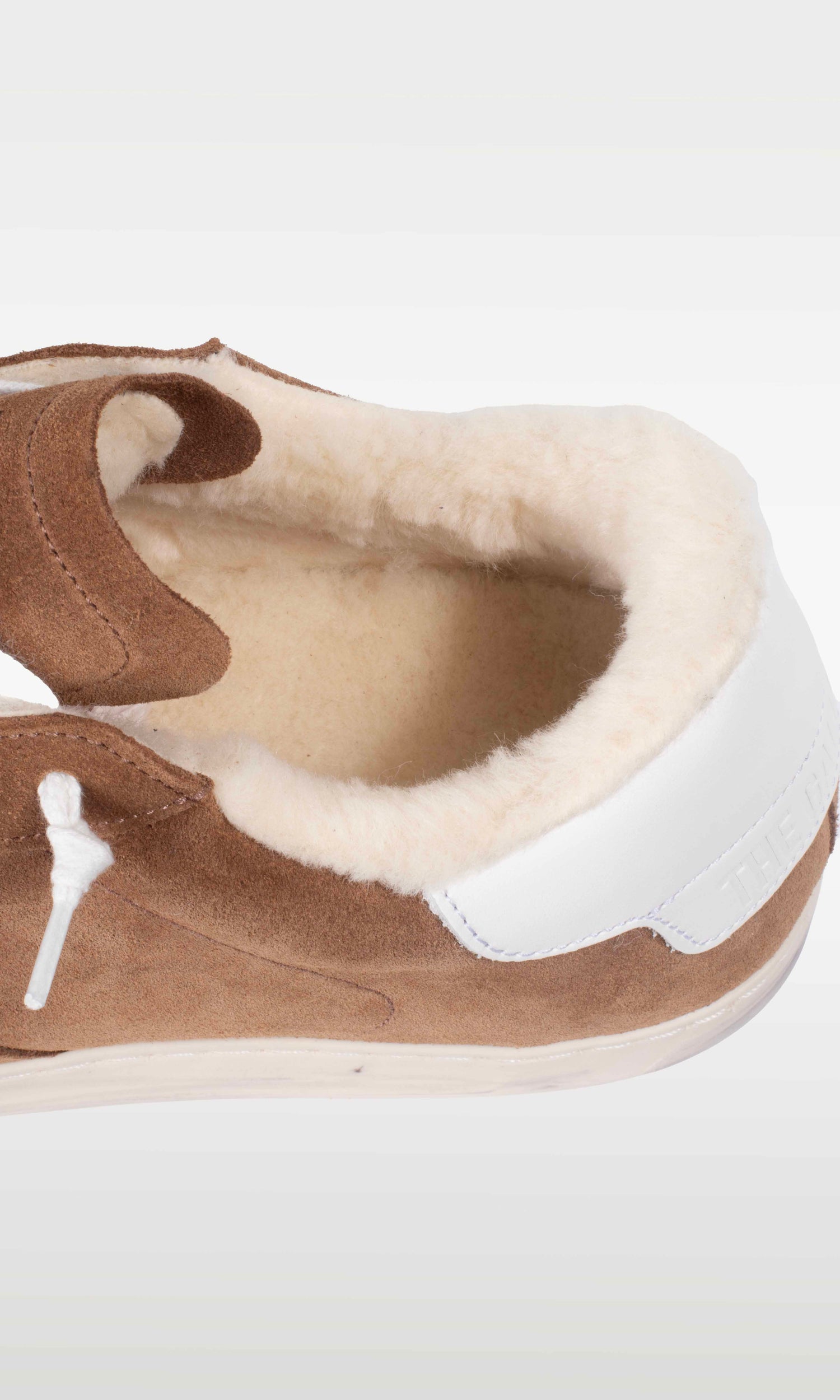 Distressed Winter Sneaker: Moritz - BROWN
