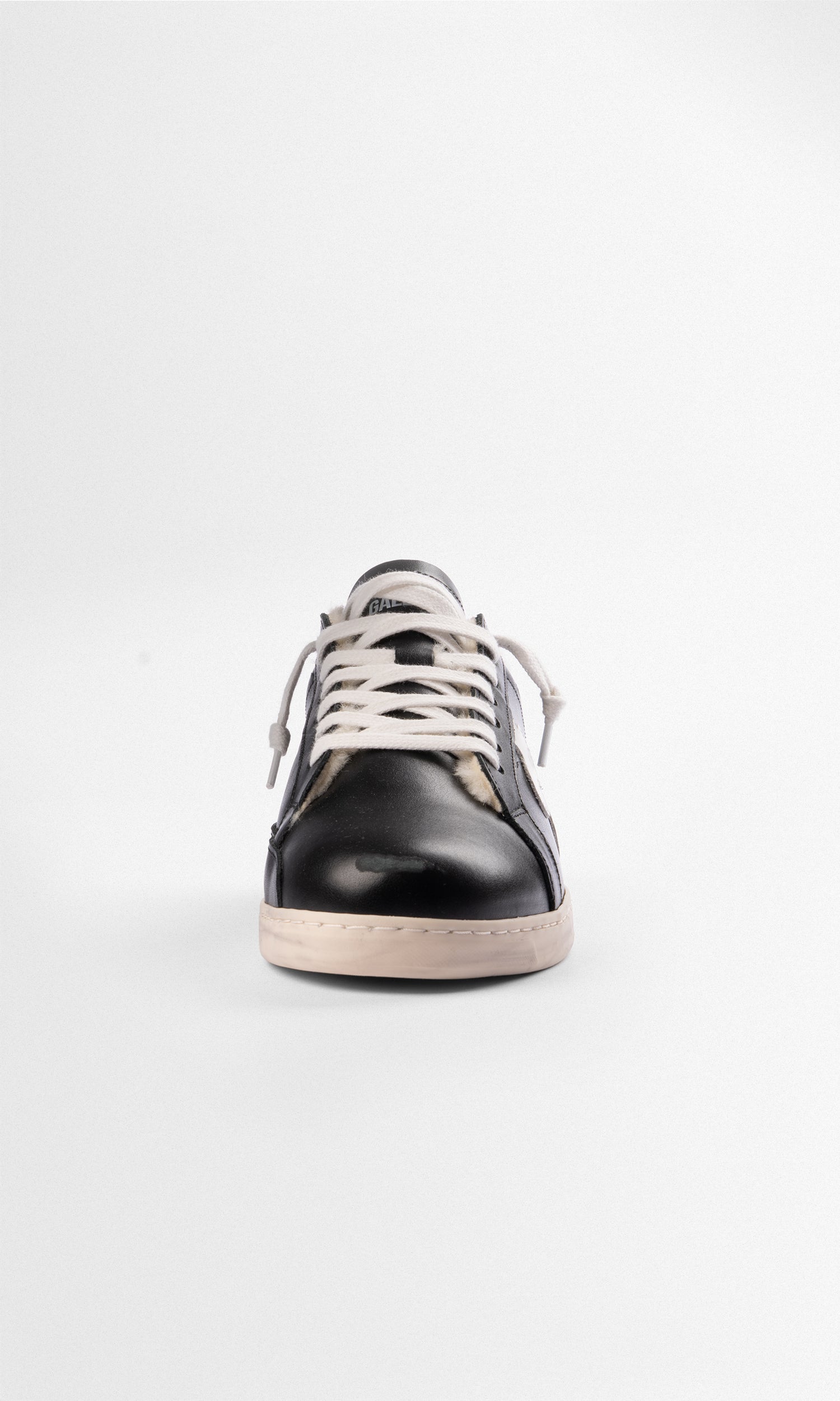 Moritz - BLACK AND WHITE