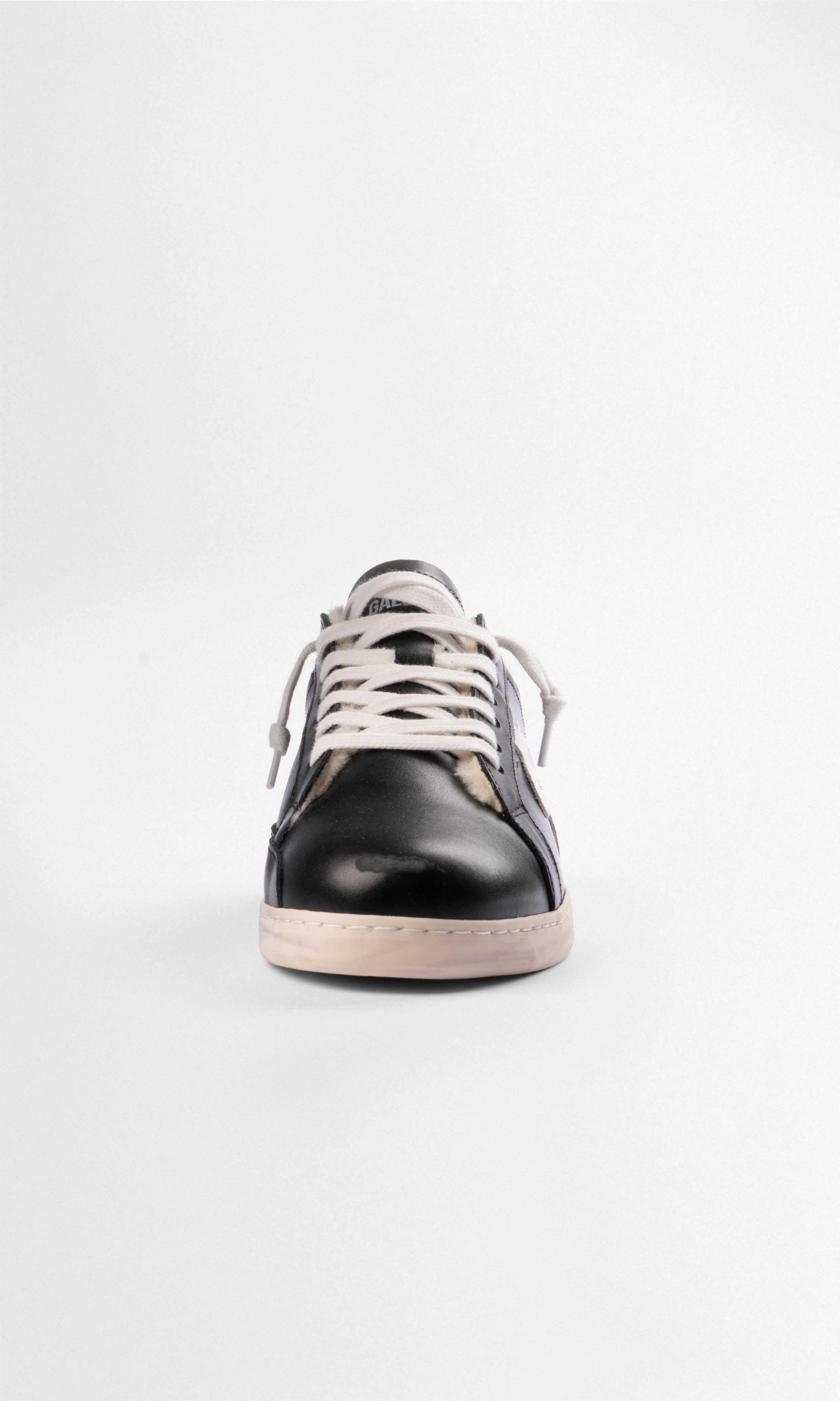 Moritz - BLACK AND WHITE