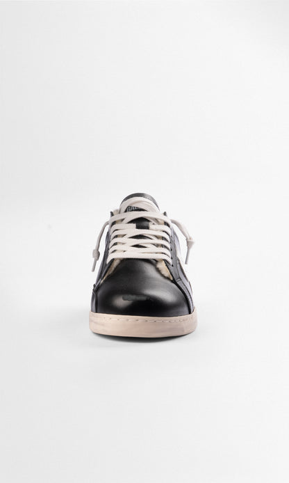 Moritz - BLACK AND WHITE