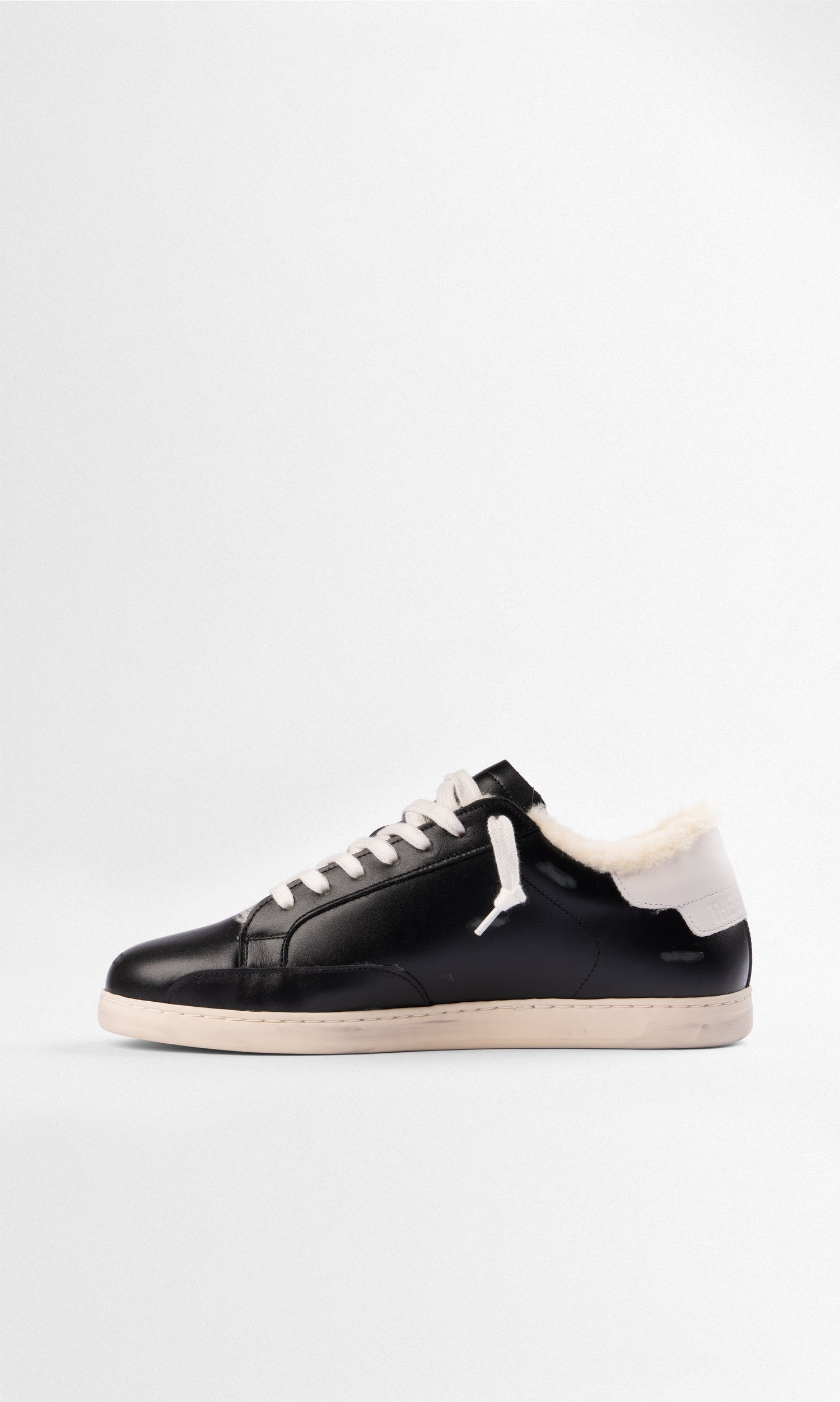 Moritz - BLACK AND WHITE